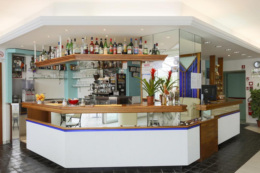 Hotel Ideal Bianchini Riccione Dış mekan fotoğraf